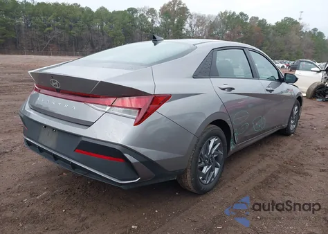 2024 Hyundai Elantra Sel from USA, damaged, VIN KMHLM4DG5RU769532